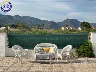 Chalet in Cati 11. Villa independiente con gran parcela en benicasim golftranquilid