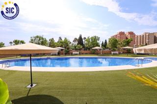 Apartament en Central 44. Bonito apartamento en la playa zona de magic wold