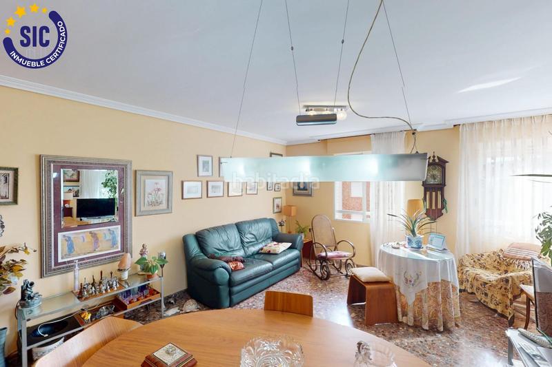 Foto 55c774ee-77e3-49f5-b72f-bfc1549627dc. Flat in calle leopoldo querol rosso 1 in Estación - Universidad Castellón de la Plana