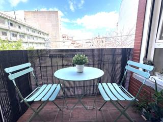 Pis  Calle padre vicent 8. Segundo piso sin ascensor reformado para entrar a vivir en caste