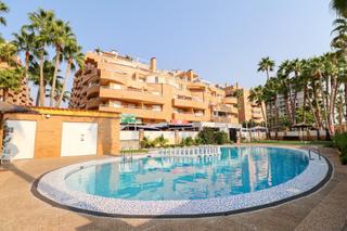 Apartament  Calle amplaries 3. Apartamento en primera linea en zona magic world