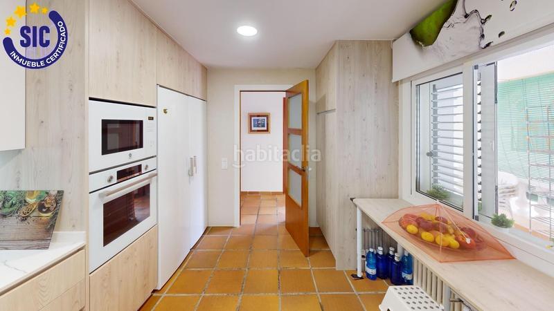 Foto 1f605530-727c-45a3-827d-24a4e39a9a2b. Xalet amb calefacció aparcament piscina a Heliópolis Benicasim / Benicàssim