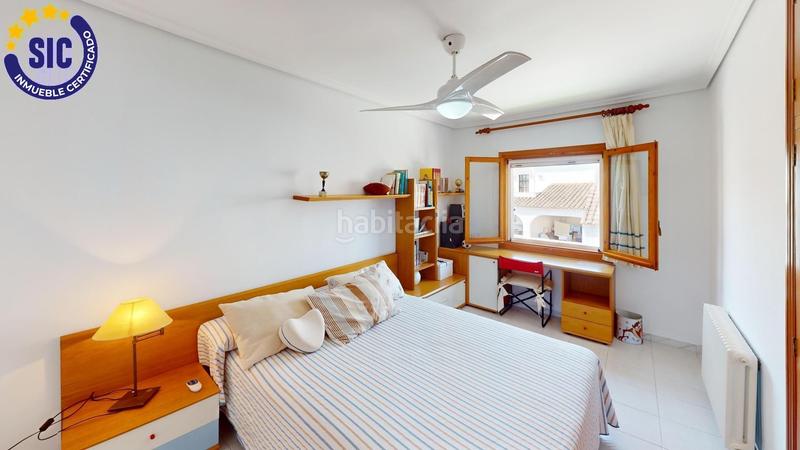 Foto 5032d003-5ead-48d2-8cbc-a69f7d5d8321. Xalet amb calefacció aparcament piscina a Heliópolis Benicasim / Benicàssim