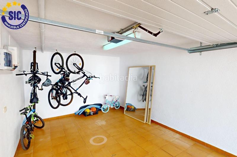 Foto 58ff2753-bbbe-4fc9-871d-edce75d2f09d. Xalet amb calefacció aparcament piscina a Heliópolis Benicasim / Benicàssim