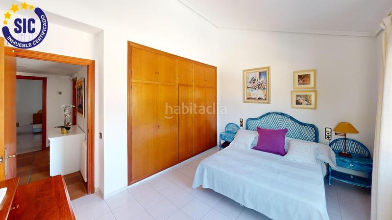 Foto 719ec786-f88d-47b9-8b83-d5d981bc469b. Xalet amb calefacció aparcament piscina a Heliópolis Benicasim / Benicàssim