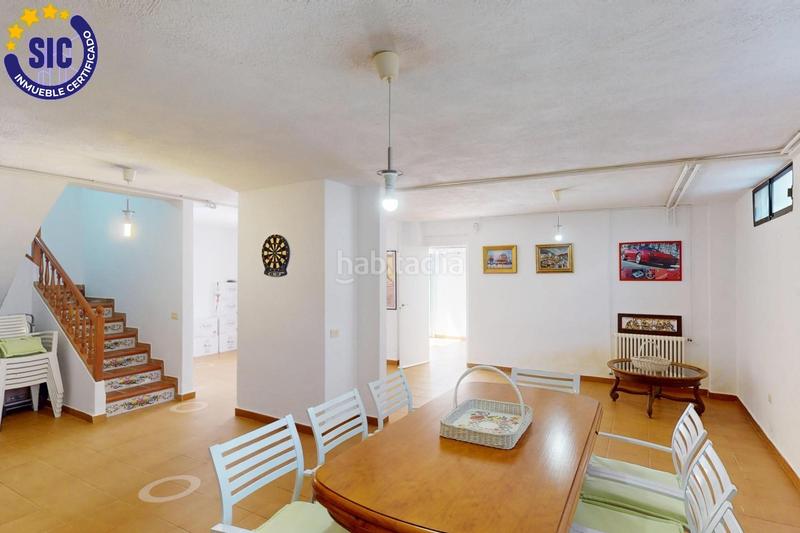 Foto c59621b6-e667-4a45-acdb-3dfbe53570a9. Xalet amb calefacció aparcament piscina a Heliópolis Benicasim / Benicàssim