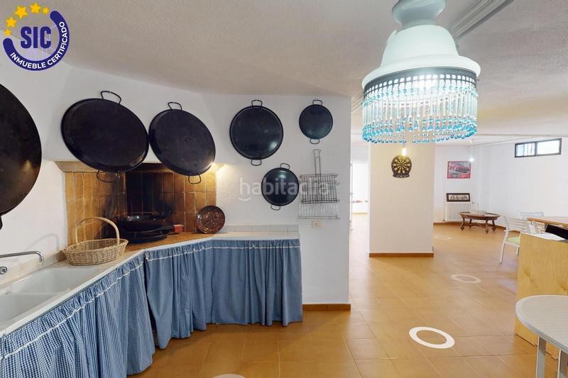 Foto ca6d8397-e53b-4943-bae5-686db4832db2. Xalet amb calefacció aparcament piscina a Heliópolis Benicasim / Benicàssim