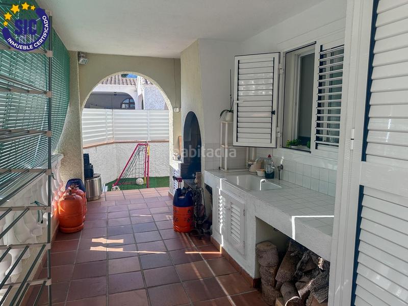 Foto d8fd2829-e3aa-4523-9a06-dcb88200ced5. Xalet amb calefacció aparcament piscina a Heliópolis Benicasim / Benicàssim