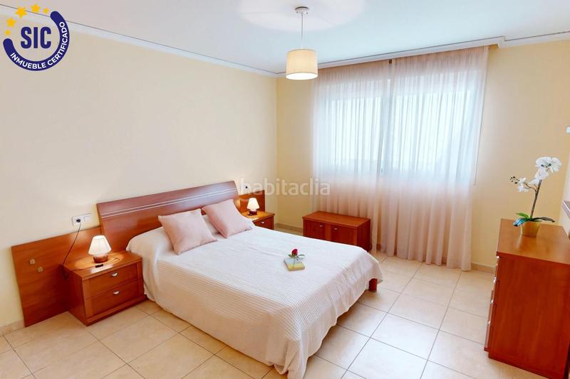 Foto 7024c773-3f61-4a7d-ba9d-2900a2ee08a4. Casa a schiera in calle alzira 4 in Ciutat del Transport - La Salera Castellón de la Plana