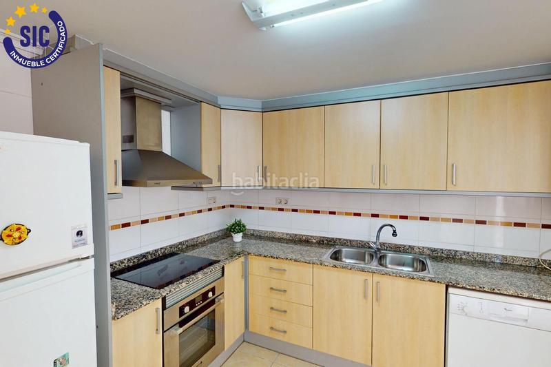 Foto 8b01ca79-1dcb-43aa-bc33-ab58505de108. Casa a schiera in calle alzira 4 in Ciutat del Transport - La Salera Castellón de la Plana