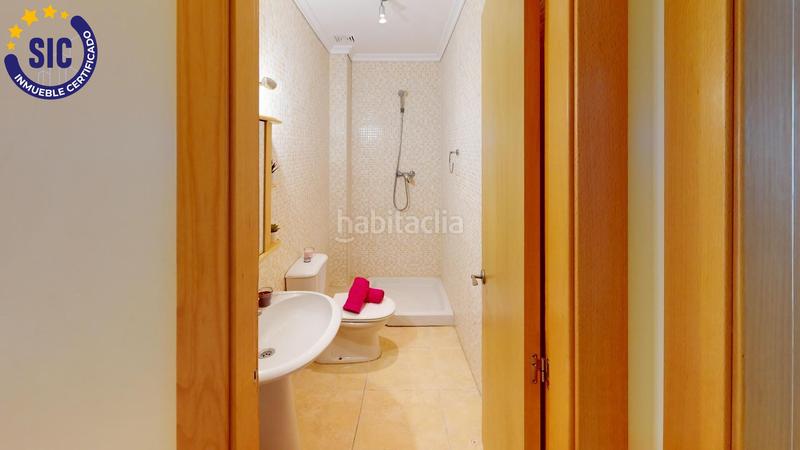 Foto dcab6fcc-cc27-4a2e-96ca-4be1245368d9. Casa a schiera in calle alzira 4 in Ciutat del Transport - La Salera Castellón de la Plana