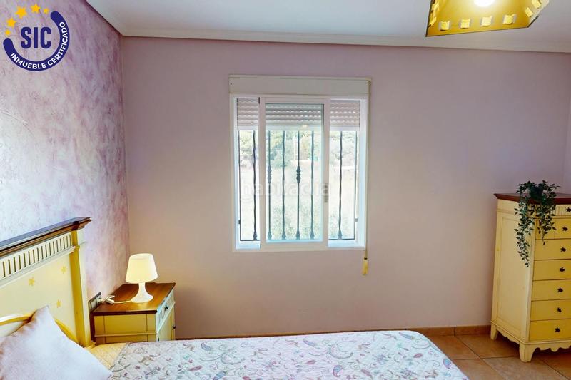 Foto 10c4f4d4-ae31-4e0c-8b29-621f1bd3eb9d. Chalet in rio tajo 5 in Ciutat del Transport - La Salera Castellón de la Plana