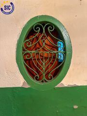 Casa en Calle temprado 5. Casa de planta baja y dos alturas en el centro de castellón, zon