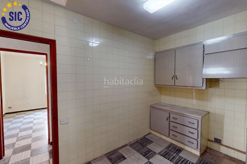 Foto 9a4a9a75-45e9-4559-813c-c768f5001936. Casa a calle vall 10 a Alcora (l´)