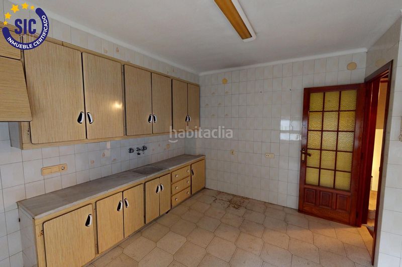 Foto 9f129f1b-dd69-4638-aedf-1f6bea517186. Casa a calle vall 10 a Alcora (l´)