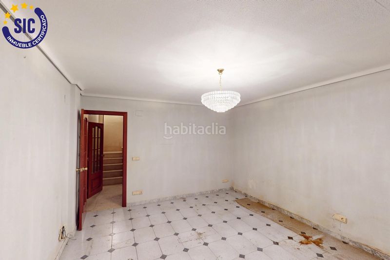 Foto f1f5b6ee-eacf-4ec0-8291-fc74d532c125. Casa a calle vall 10 a Alcora (l´)