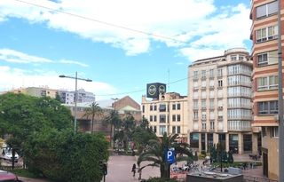 Piso en Fola 45. Vivienda amplia con vistas a la plaza fadrell de 4 habitaciones