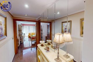 Pis a Calle poeta verdaguer 1. Bonito piso, para entrar a vivir con 4 habitaciones, 2 baños, ga