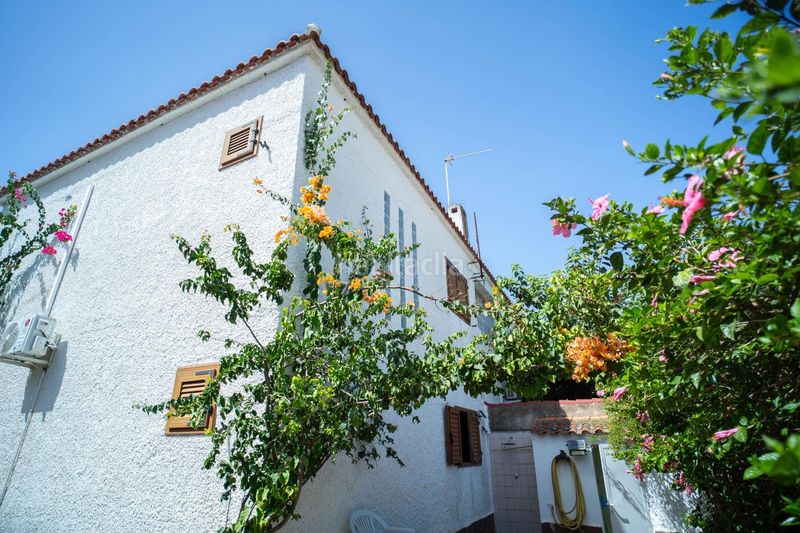 Foto 2fdb34b4-8d0e-4260-a246-38dd8af74be7. Casa adossada a calle e calatayud 49 a Playa Morros de Gos Oropesa del Mar