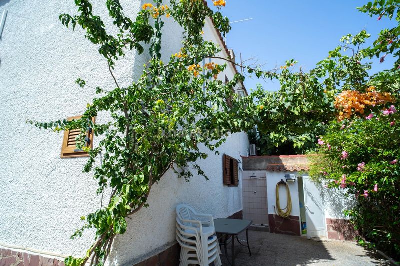 Foto 423c29b7-796c-42aa-bfb9-27d7242a5088. Casa adossada a calle e calatayud 49 a Playa Morros de Gos Oropesa del Mar