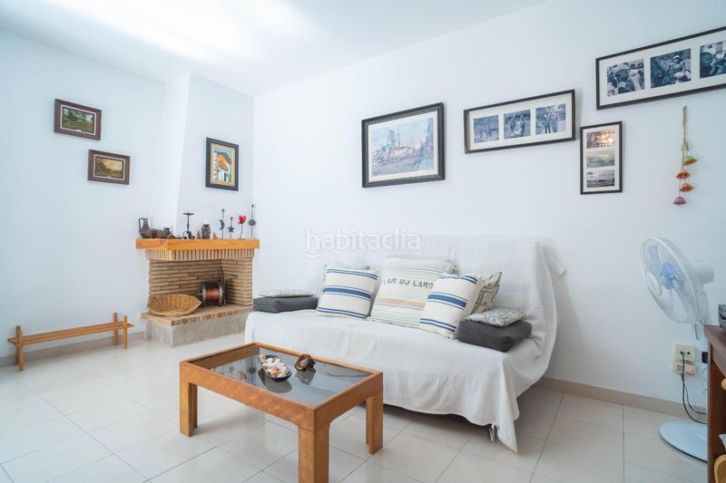 Foto 5b7ce8f0-e655-4a84-a821-8d3ed2737dfc. Casa adossada a calle e calatayud 49 a Playa Morros de Gos Oropesa del Mar