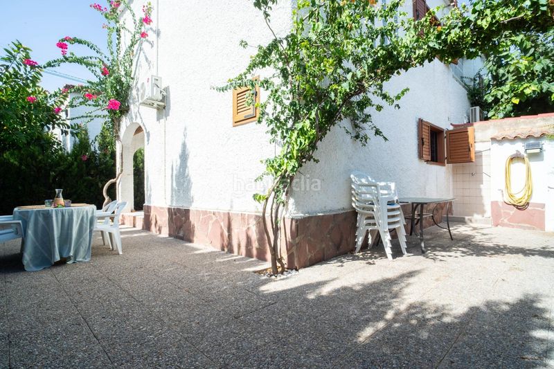 Foto fda77a80-ab16-4f75-84f2-2b0203189e31. Casa adossada a calle e calatayud 49 a Playa Morros de Gos Oropesa del Mar