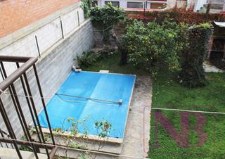 Casa  Carrer del doctor gibert. Edificio de dos pisos!!