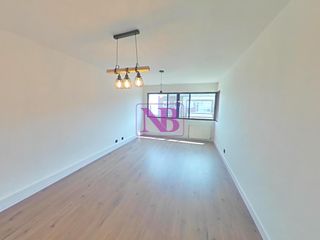 Appartamento  Passeig de la independència. Piso con 3 habitaciones con ascensor y calefacción