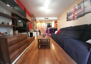 Flat  Carrer tres 18. Piso en bonavista