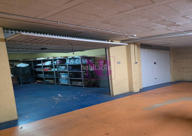 Foto 28a7ea2e-96b1-44bb-8523-3f715b897551. Aparcament cotxe a Vila-seca poble Vila-seca