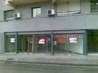 Location Local commercial à Santiga 19. Local en alquiler en santa perpètua de mogoda