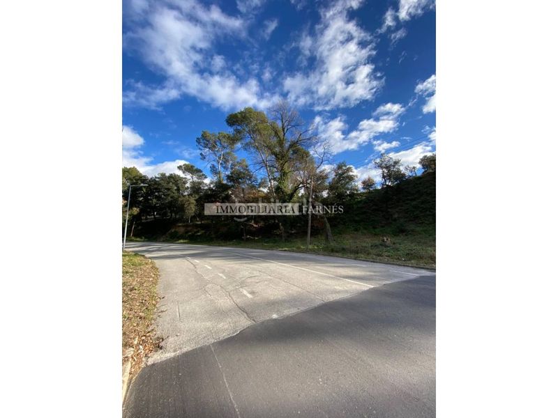 Foto b3b7d495-a12b-4212-a397-fa0055457611. Terreny residencial a Caldes de Montbui