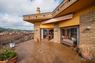 tic a Banyoles. Banyoles. es ven exclusiu tic d'uns 150m2 amb unes vistes espec