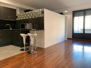 Pis a Sarri de Ter. Loft en venda al centre de sarri de ter