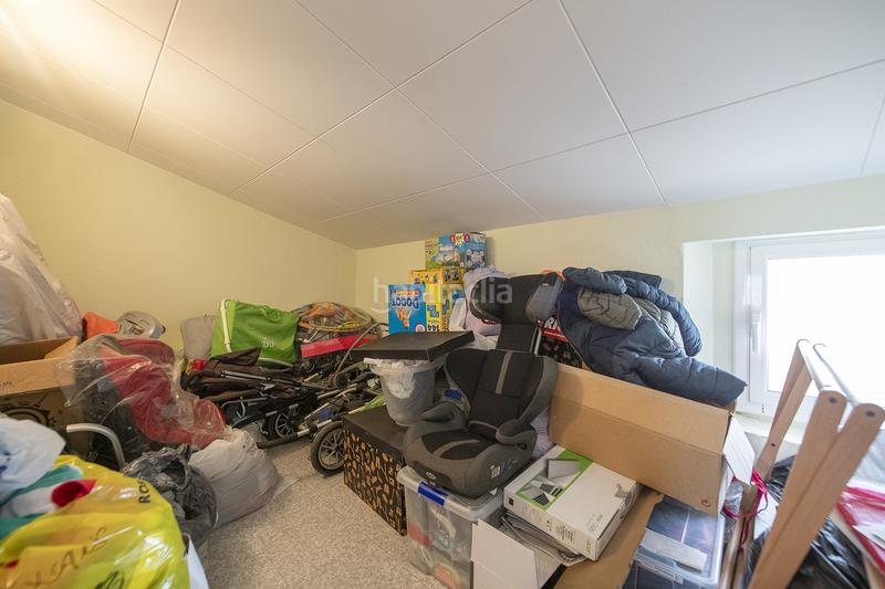 Foto 3e731f6d-ed5f-48f6-8dde-10a20d94d824. Casa aparellada amb calefacció a Banyoles