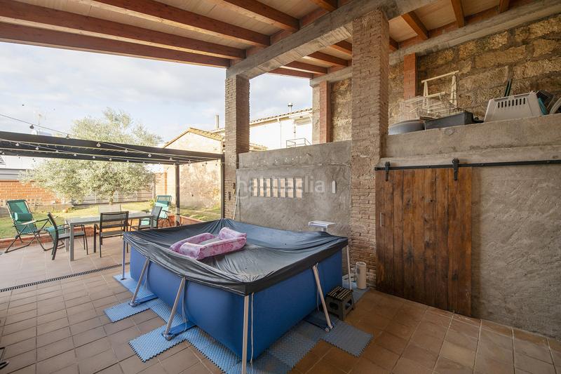 Foto 5dcaf3e4-f4e5-400a-874e-c92e21eda276. Casa aparellada amb calefacció a Banyoles