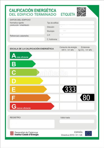 Foto 897faba7-cad3-4647-8139-45e95e9d553b. Casa aparellada amb calefacció a Banyoles