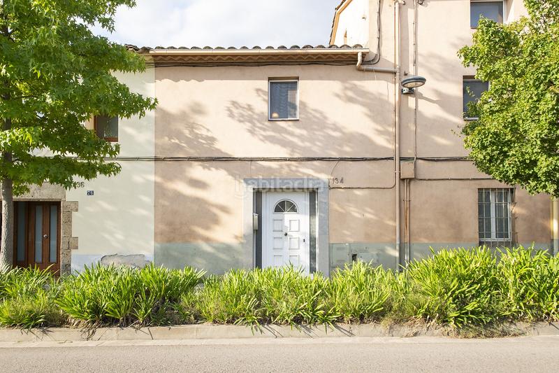 Foto ea34ecb0-40b2-4b3c-98f2-e0c1e4f94cbf. Casa aparellada amb calefacció a Banyoles