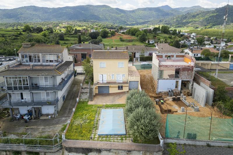 Foto 7c37807e-43a3-47ba-987a-94e4fe5fd98f. Casa amb calefacció aparcament a Banyoles