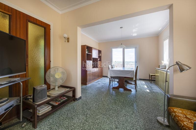 Foto 7ede7550-da54-4267-aff5-855b3f3fec81. Casa amb calefacció aparcament a Banyoles