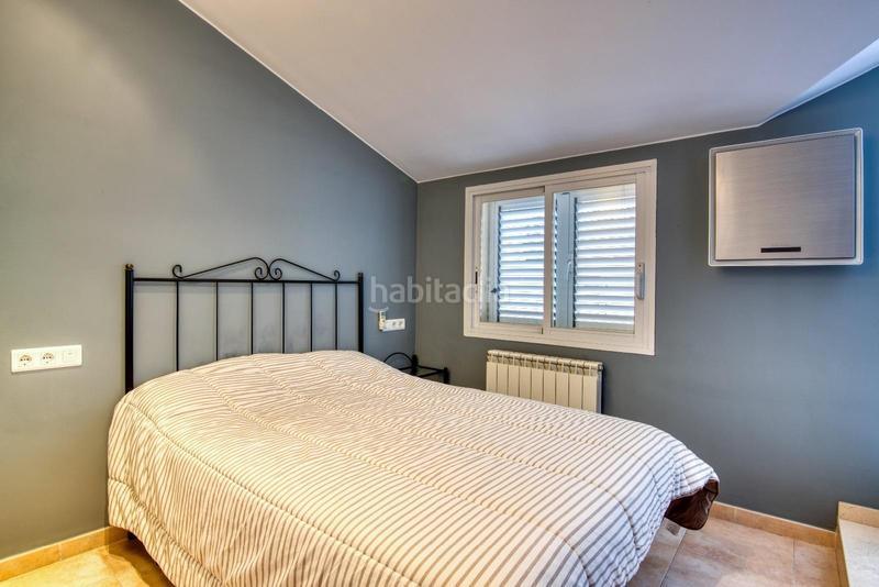 Foto b5359093-75d6-42da-bbce-dece2616e331. Casa adossada amb calefacció aparcament a Eixample Sant Feliu de Guíxols