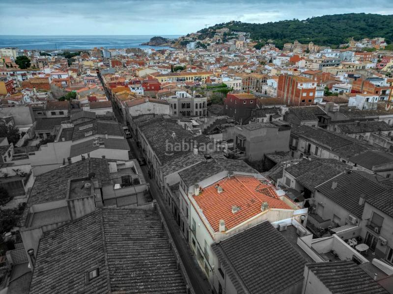 Foto 7cd34e30-acb4-40c1-9cbb-893106dc6117. Semi detached house with heating parking in Eixample Sant Feliu de Guíxols