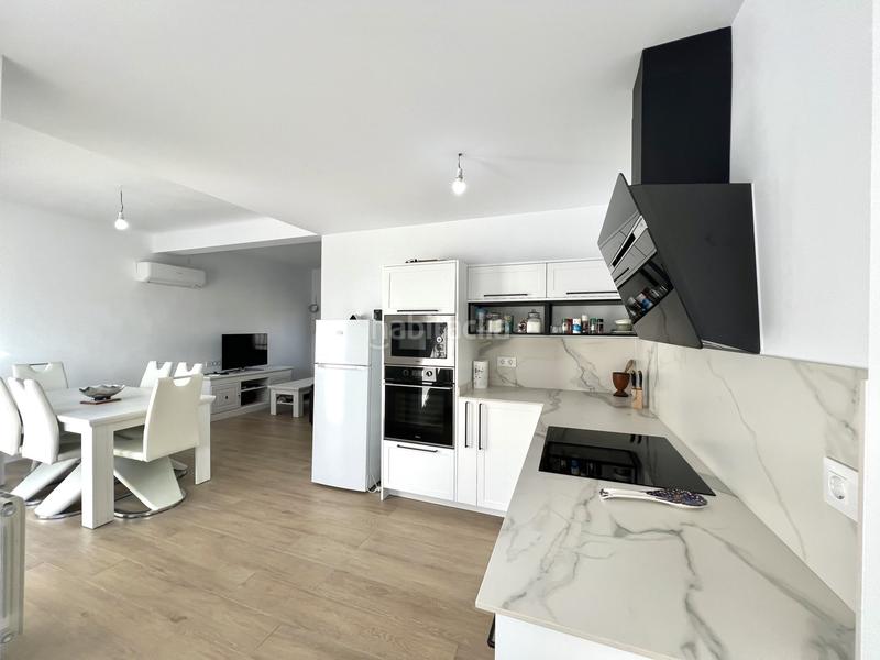 Foto 876fe785-bee2-463e-a806-29fc84aaeff9. Maison jumelée avec chauffage dans Eixample Sant Feliu de Guíxols