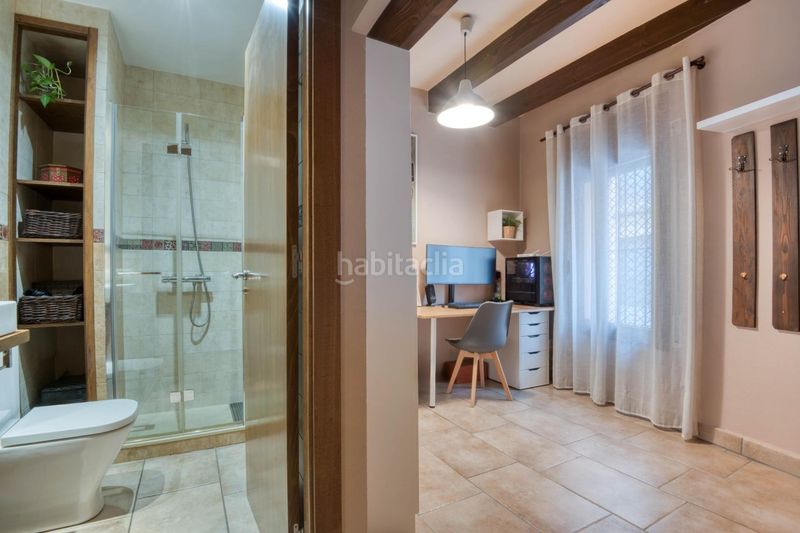 Foto fde8ec4e-31d6-4a78-b784-941cd59a4f01. Casa adossada amb calefacció a Eixample Sant Feliu de Guíxols