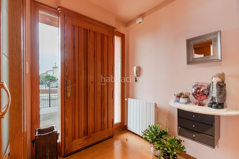Foto 3fda0dd7-133a-42d4-95d5-a49483c80452. Casa adossada amb calefacció aparcament a Nord Roses