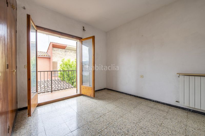 Foto be9960a0-303f-4db7-a160-d8457249446f. Casa adossada amb calefacció aparcament a Banyoles