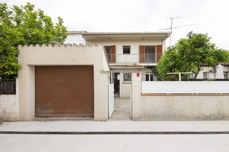 Foto e03bbac7-0ae9-414e-94e2-369255855f53. Casa adossada amb calefacció aparcament a Banyoles
