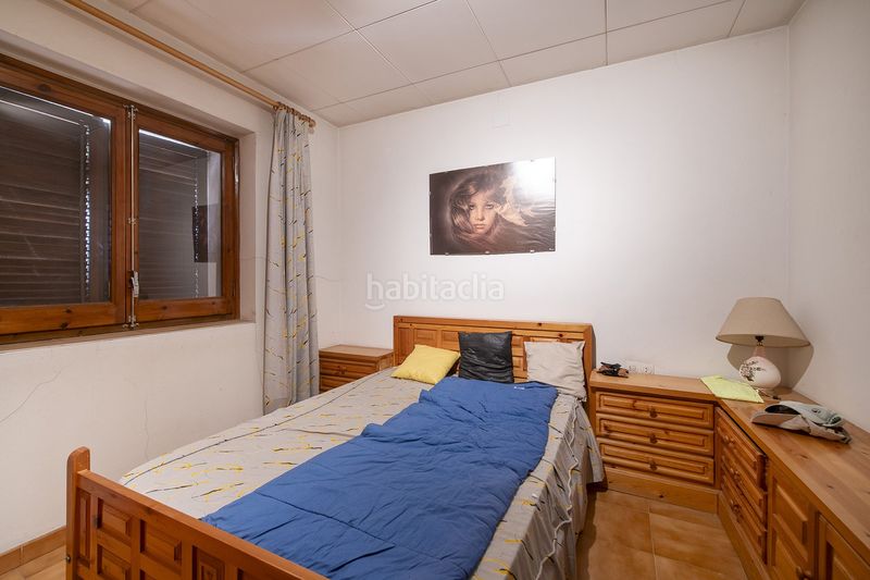 Foto 9ea70bb9-d606-4077-b55b-d70ab5bb2dce. Casa aparellada amb calefacció a Banyoles