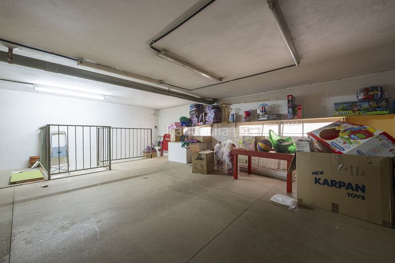Foto 3a62b522-86b0-43dd-89e0-c73e9e6f60da. Local comercial a Banyoles