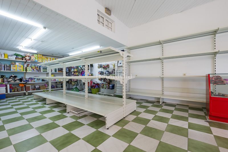 Foto 7c45b921-168b-4f16-9077-db30120a9ce5. Local comercial a Banyoles